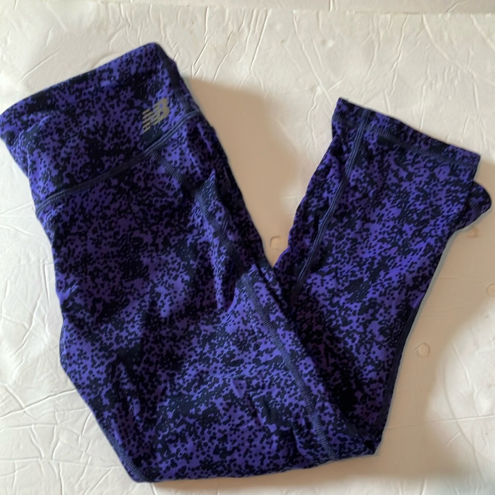 New balance purple and black Capri leggings size small